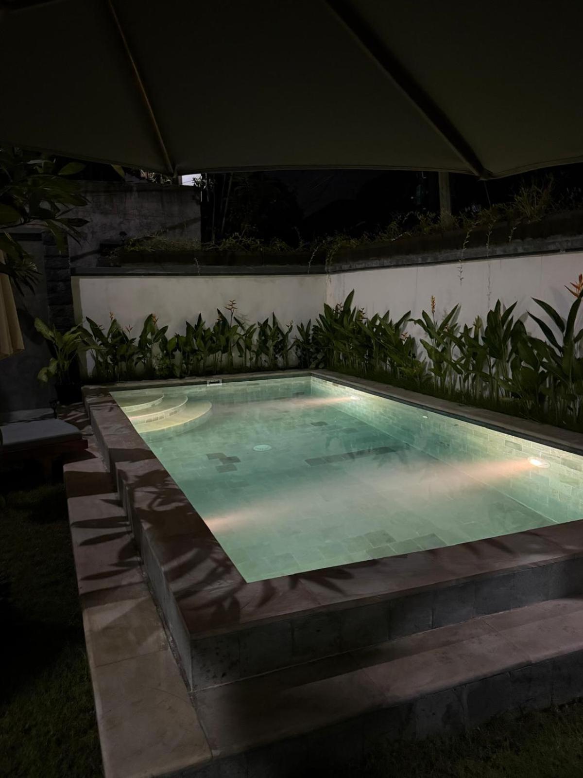 Ken Ken Guest House Seminyak  Ngoại thất bức ảnh