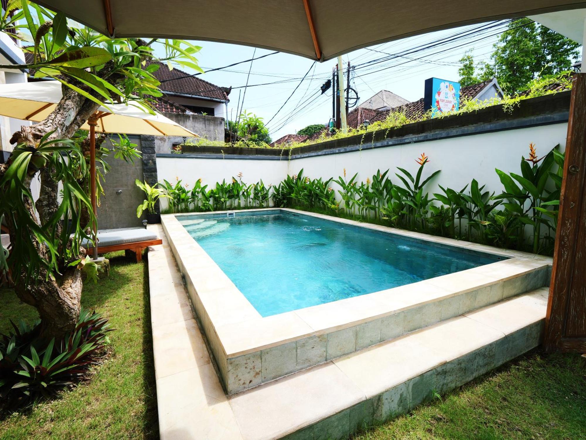Ken Ken Guest House Seminyak  Ngoại thất bức ảnh