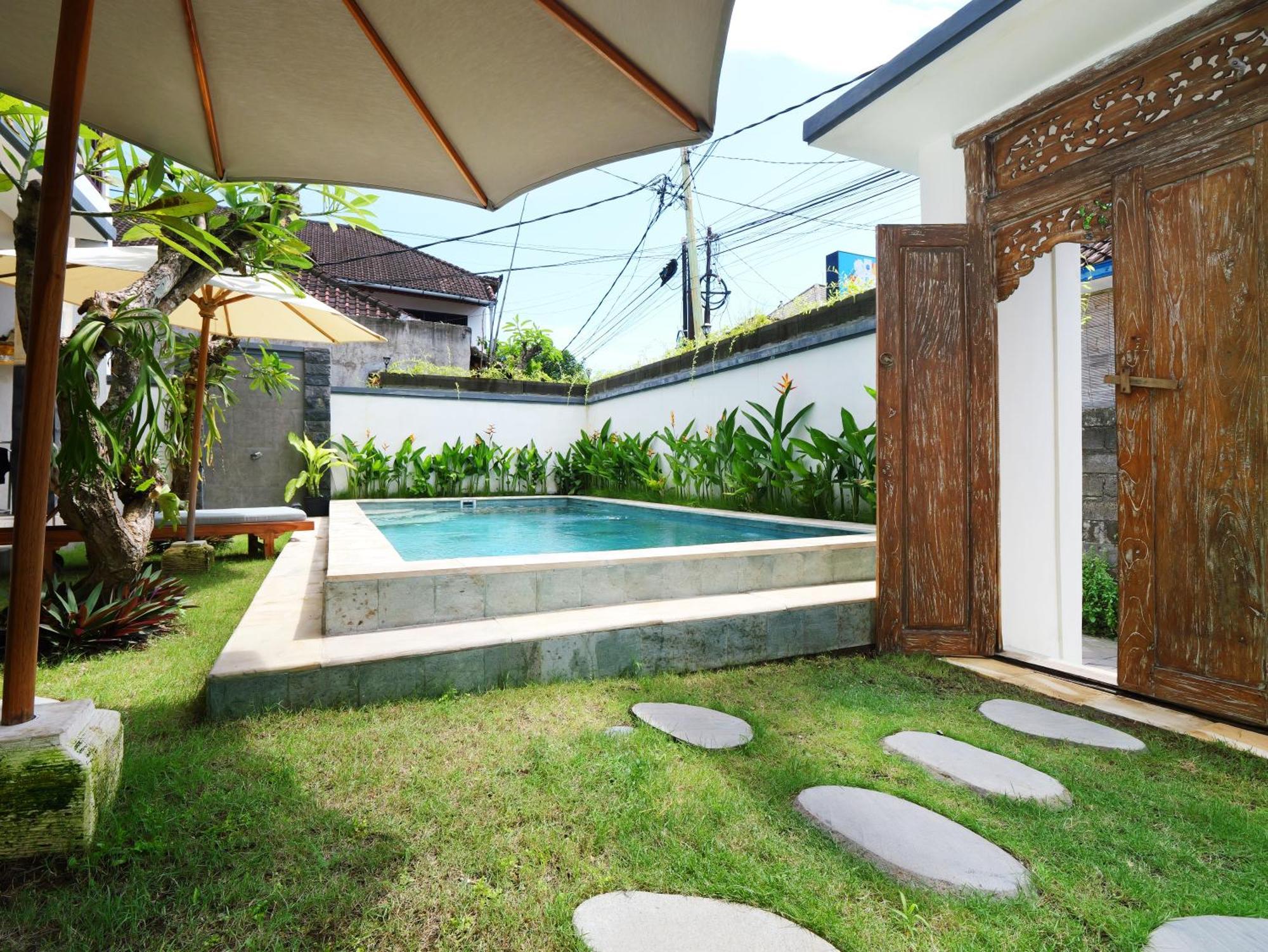 Ken Ken Guest House Seminyak  Ngoại thất bức ảnh