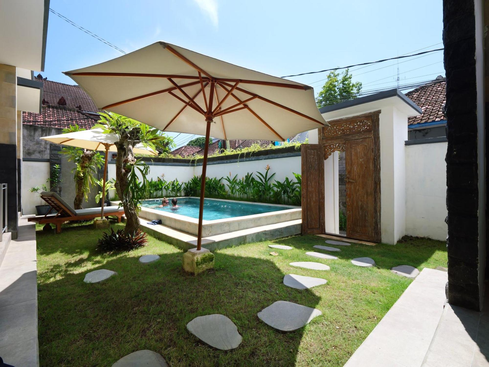 Ken Ken Guest House Seminyak  Ngoại thất bức ảnh