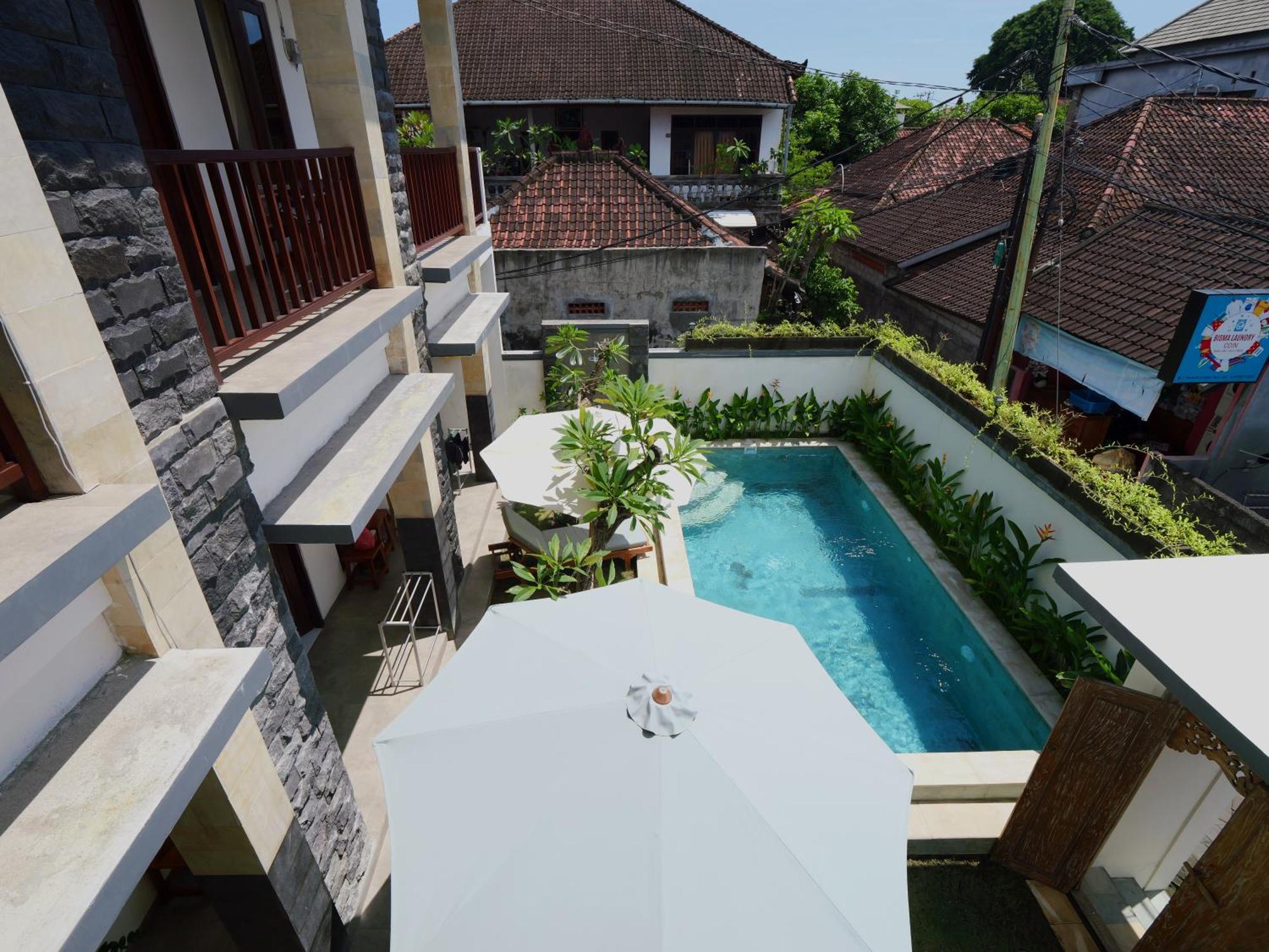 Ken Ken Guest House Seminyak  Ngoại thất bức ảnh
