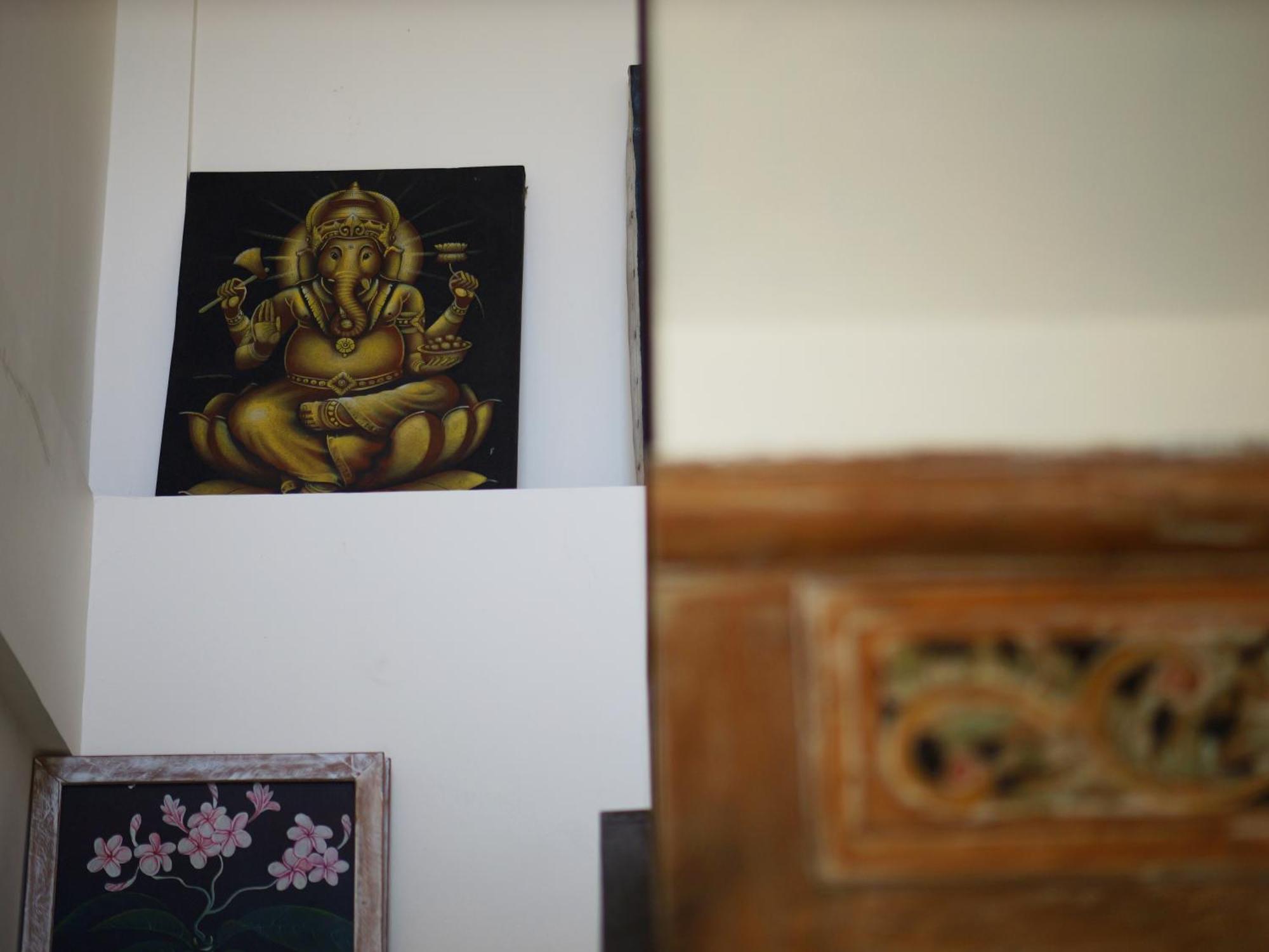Ken Ken Guest House Seminyak  Ngoại thất bức ảnh